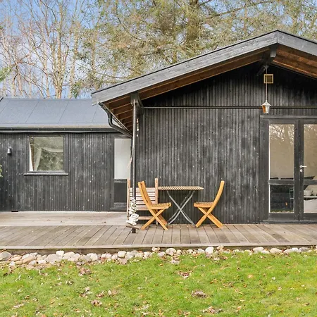 Charming In Raageleje * Vejby